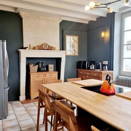 Le Presbytere De St-laurent Villa Saint-Laurent-de-Belzagot