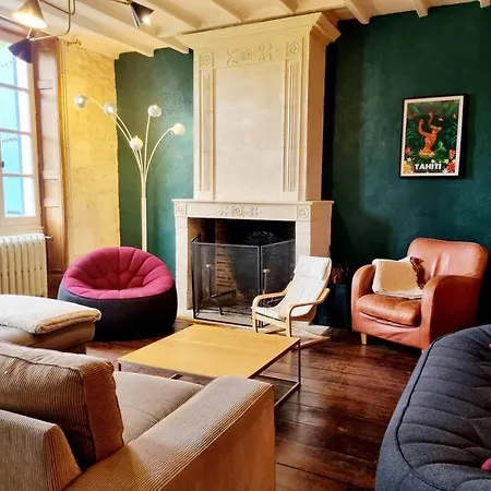 Villa Le Presbytere De St-laurent Saint-Laurent-de-Belzagot