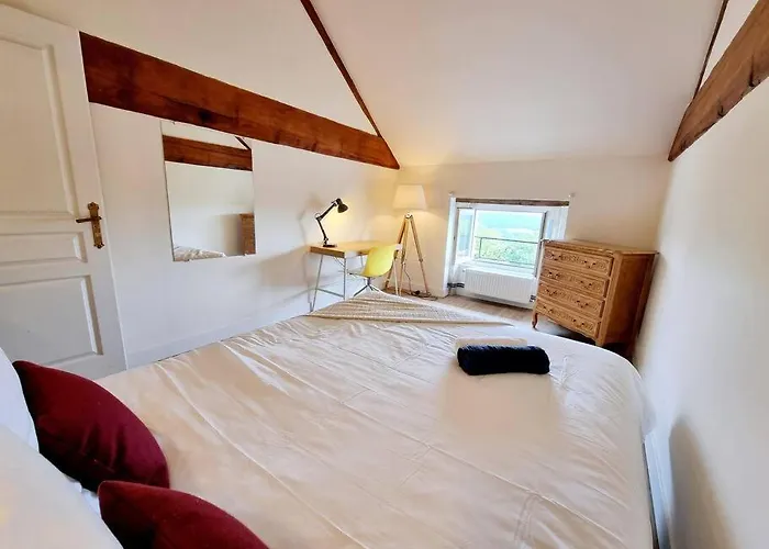 Le Presbytere De St-laurent Saint-Laurent-de-Belzagot