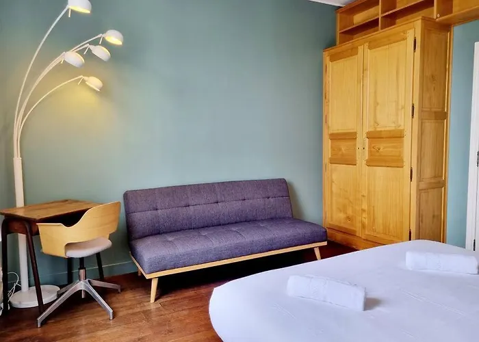 Le Presbytere De St-laurent * Saint-Laurent-de-Belzagot