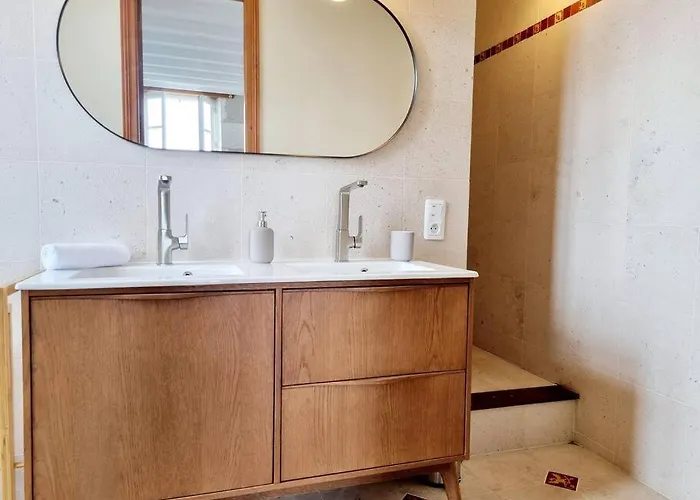 Villa Le Presbytere De St-laurent