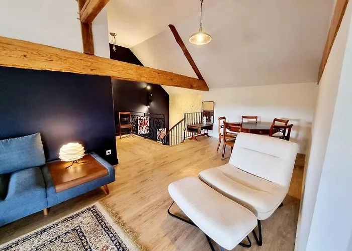 Le Presbytere De St-laurent Saint-Laurent-de-Belzagot