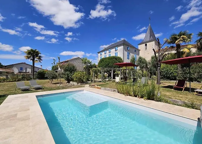 Le Presbytere De St-laurent Saint-Laurent-de-Belzagot